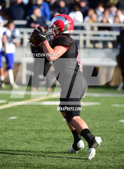 Thumbnail 1 in Darien @ New Canaan (CIAC Class LL Semifinal) photogallery.