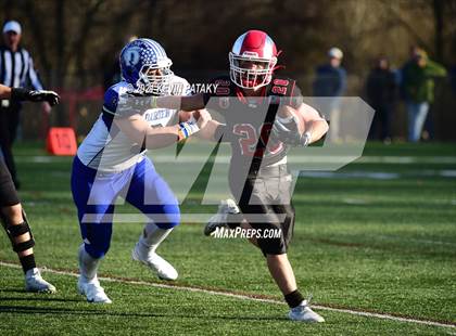 Thumbnail 1 in Darien @ New Canaan (CIAC Class LL Semifinal) photogallery.