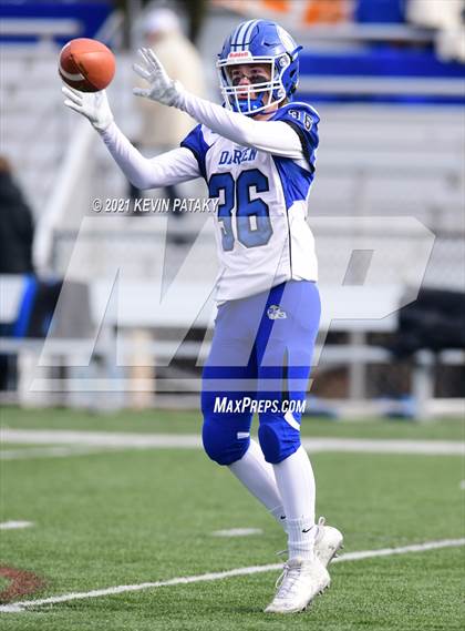 Thumbnail 3 in Darien @ New Canaan (CIAC Class LL Semifinal) photogallery.