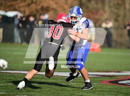 Thumbnail 3 in Darien @ New Canaan (CIAC Class LL Semifinal) photogallery.