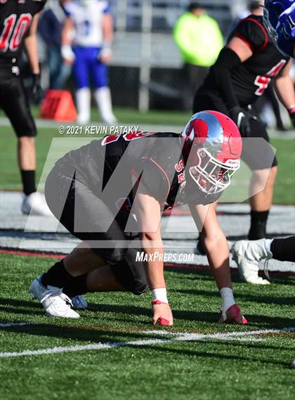 Thumbnail 3 in Darien @ New Canaan (CIAC Class LL Semifinal) photogallery.