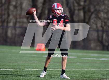Thumbnail 3 in Darien @ New Canaan (CIAC Class LL Semifinal) photogallery.
