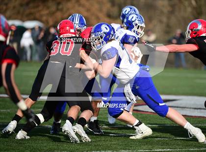Thumbnail 1 in Darien @ New Canaan (CIAC Class LL Semifinal) photogallery.