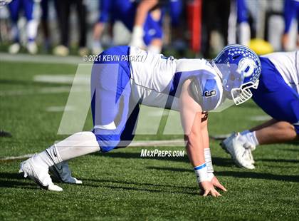 Thumbnail 2 in Darien @ New Canaan (CIAC Class LL Semifinal) photogallery.