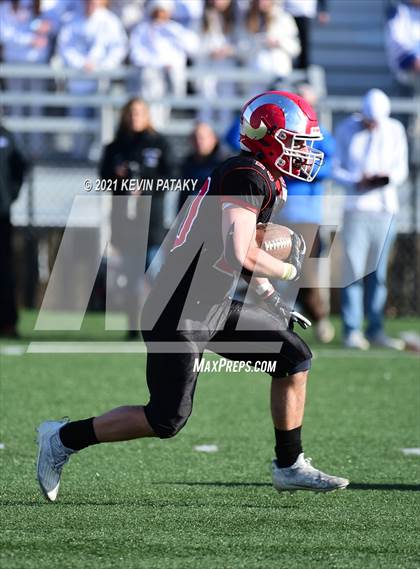 Thumbnail 1 in Darien @ New Canaan (CIAC Class LL Semifinal) photogallery.