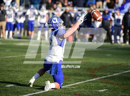 Thumbnail 2 in Darien @ New Canaan (CIAC Class LL Semifinal) photogallery.