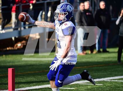Thumbnail 1 in Darien @ New Canaan (CIAC Class LL Semifinal) photogallery.