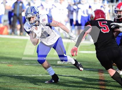 Thumbnail 1 in Darien @ New Canaan (CIAC Class LL Semifinal) photogallery.
