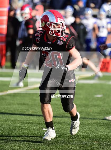 Thumbnail 2 in Darien @ New Canaan (CIAC Class LL Semifinal) photogallery.