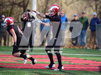 Thumbnail 3 in Darien @ New Canaan (CIAC Class LL Semifinal) photogallery.