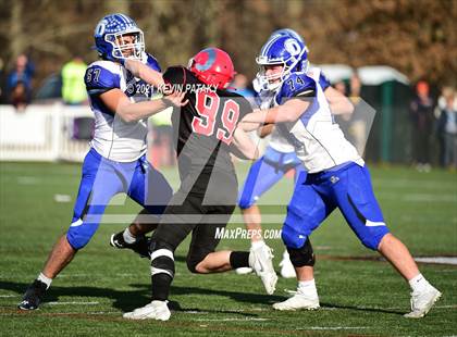 Thumbnail 1 in Darien @ New Canaan (CIAC Class LL Semifinal) photogallery.