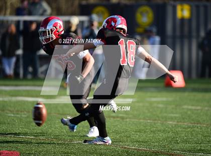 Thumbnail 2 in Darien @ New Canaan (CIAC Class LL Semifinal) photogallery.