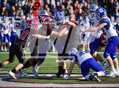 Thumbnail 1 in Darien @ New Canaan (CIAC Class LL Semifinal) photogallery.