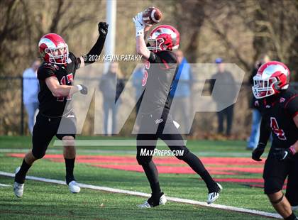 Thumbnail 3 in Darien @ New Canaan (CIAC Class LL Semifinal) photogallery.