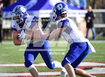 Thumbnail 3 in Darien @ New Canaan (CIAC Class LL Semifinal) photogallery.