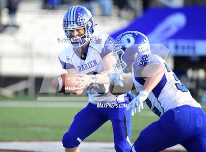 Thumbnail 2 in Darien @ New Canaan (CIAC Class LL Semifinal) photogallery.