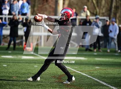 Thumbnail 3 in Darien @ New Canaan (CIAC Class LL Semifinal) photogallery.
