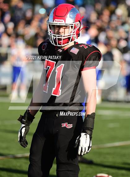 Thumbnail 3 in Darien @ New Canaan (CIAC Class LL Semifinal) photogallery.
