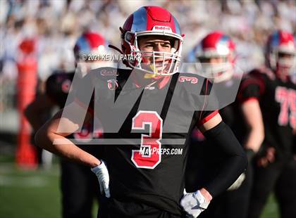 Thumbnail 3 in Darien @ New Canaan (CIAC Class LL Semifinal) photogallery.