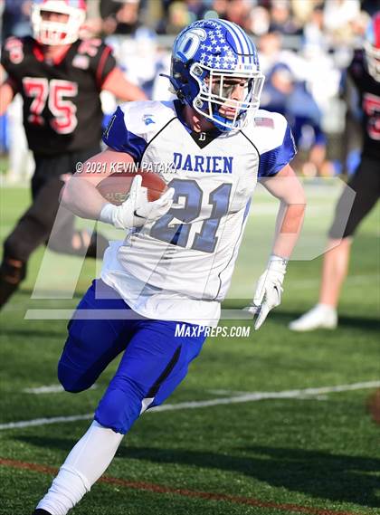 Thumbnail 1 in Darien @ New Canaan (CIAC Class LL Semifinal) photogallery.