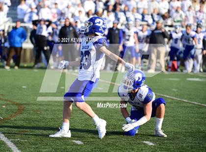 Thumbnail 3 in Darien @ New Canaan (CIAC Class LL Semifinal) photogallery.