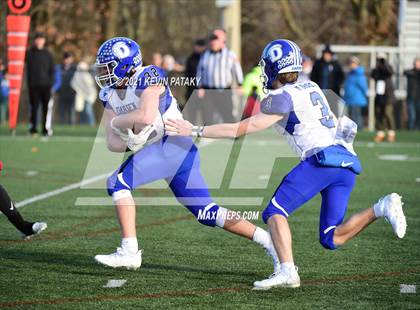 Thumbnail 3 in Darien @ New Canaan (CIAC Class LL Semifinal) photogallery.