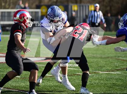 Thumbnail 3 in Darien @ New Canaan (CIAC Class LL Semifinal) photogallery.