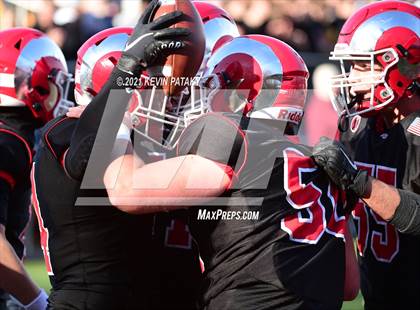 Thumbnail 2 in Darien @ New Canaan (CIAC Class LL Semifinal) photogallery.