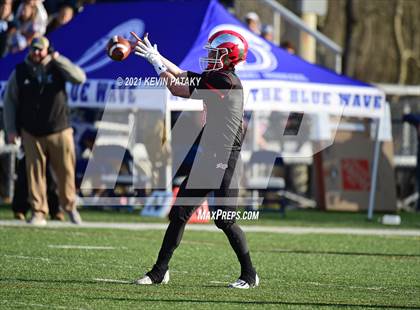 Thumbnail 1 in Darien @ New Canaan (CIAC Class LL Semifinal) photogallery.