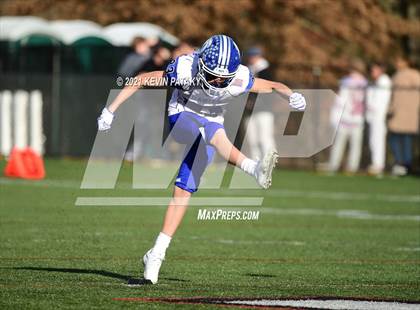 Thumbnail 2 in Darien @ New Canaan (CIAC Class LL Semifinal) photogallery.