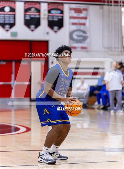 Thumbnail 3 in Bishop Amat vs. Ontario Christian photogallery.