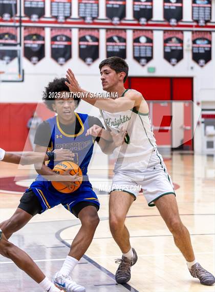 Thumbnail 3 in Bishop Amat vs. Ontario Christian photogallery.