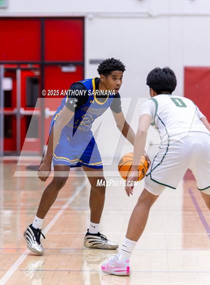 Thumbnail 1 in Bishop Amat vs. Ontario Christian photogallery.