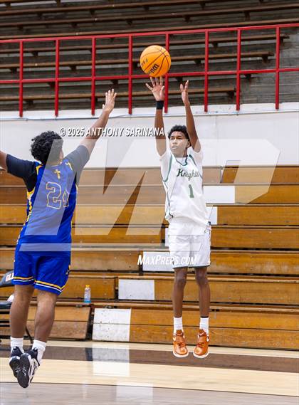 Thumbnail 2 in Bishop Amat vs. Ontario Christian photogallery.