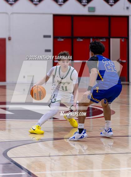 Thumbnail 3 in Bishop Amat vs. Ontario Christian photogallery.