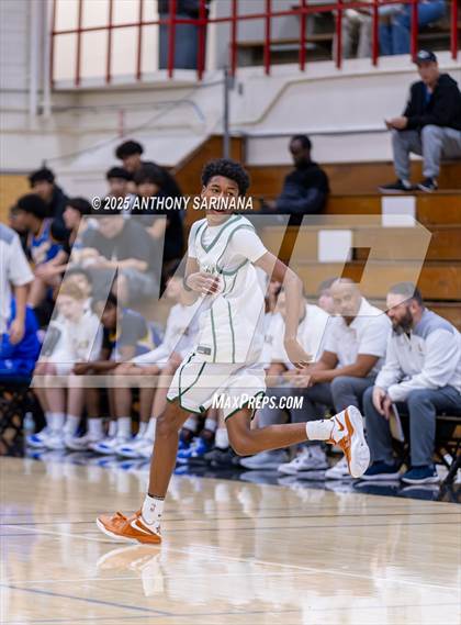 Thumbnail 3 in Bishop Amat vs. Ontario Christian photogallery.