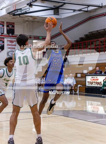 Thumbnail 1 in Bishop Amat vs. Ontario Christian photogallery.