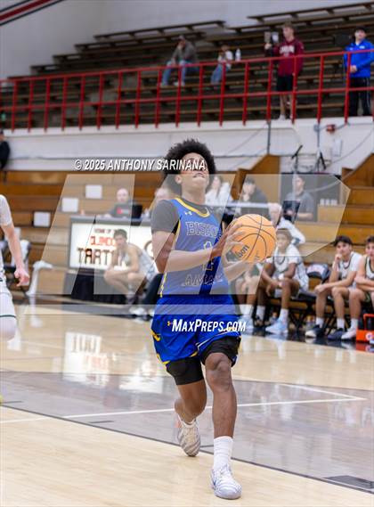 Thumbnail 1 in Bishop Amat vs. Ontario Christian photogallery.