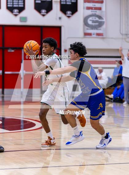 Thumbnail 2 in Bishop Amat vs. Ontario Christian photogallery.