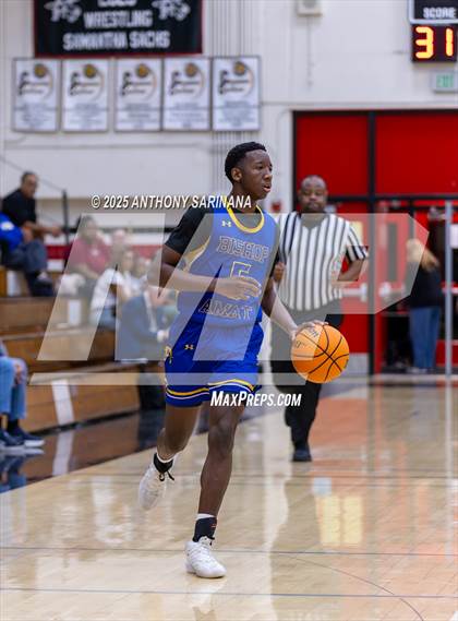 Thumbnail 3 in Bishop Amat vs. Ontario Christian photogallery.