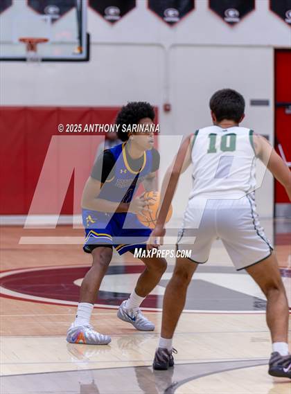 Thumbnail 1 in Bishop Amat vs. Ontario Christian photogallery.