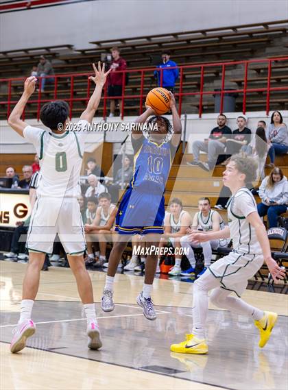 Thumbnail 2 in Bishop Amat vs. Ontario Christian photogallery.