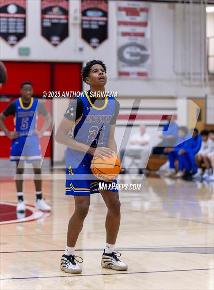 Thumbnail 3 in Bishop Amat vs. Ontario Christian photogallery.