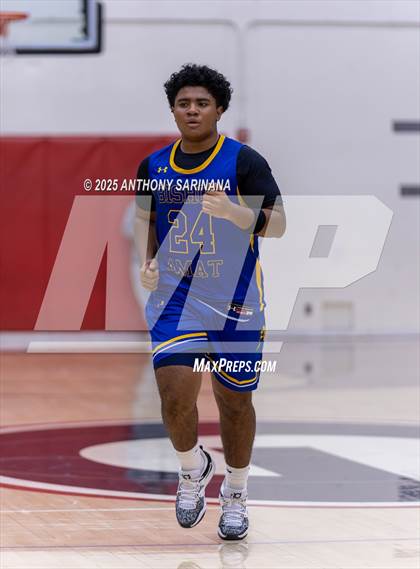 Thumbnail 3 in Bishop Amat vs. Ontario Christian photogallery.