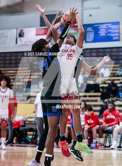 Thumbnail 1 in Windward vs Colony (So Cal Showdown) photogallery.