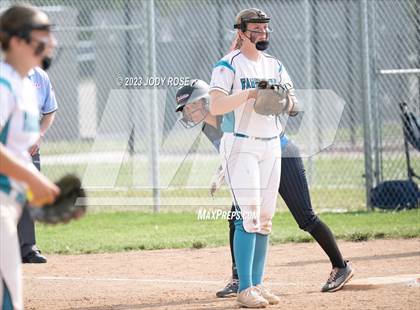 Thumbnail 1 in Farmington vs Cyprus photogallery.