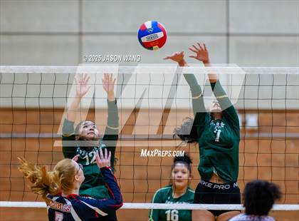Thumbnail 2 in Evergreen @ Lindbergh (KingCo Tournament) photogallery.