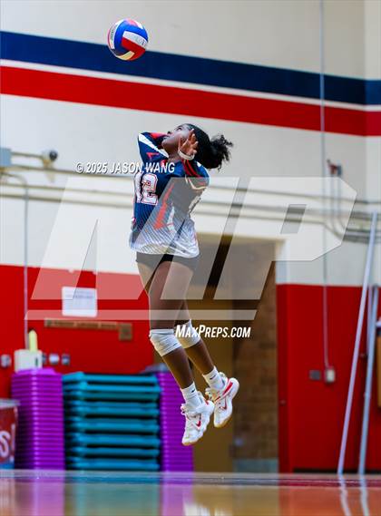 Thumbnail 3 in Evergreen @ Lindbergh (KingCo Tournament) photogallery.