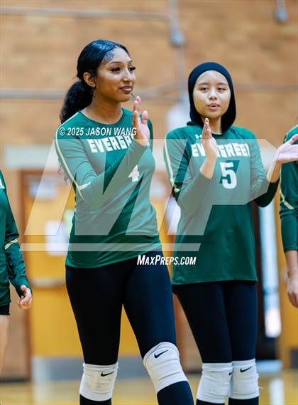 Thumbnail 2 in Evergreen @ Lindbergh (KingCo Tournament) photogallery.