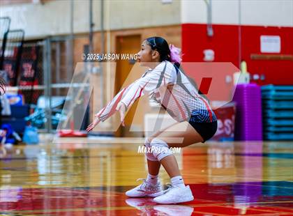 Thumbnail 2 in Evergreen @ Lindbergh (KingCo Tournament) photogallery.